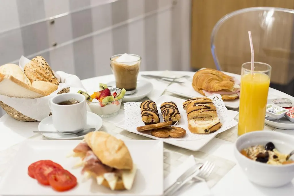 Hotel Mena Plaza Nerja