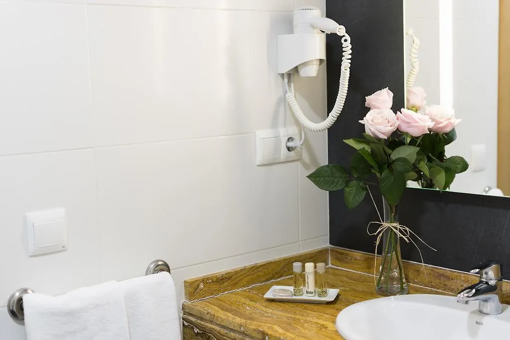 Hotel Mena Plaza Nerja 3*,  Spanien