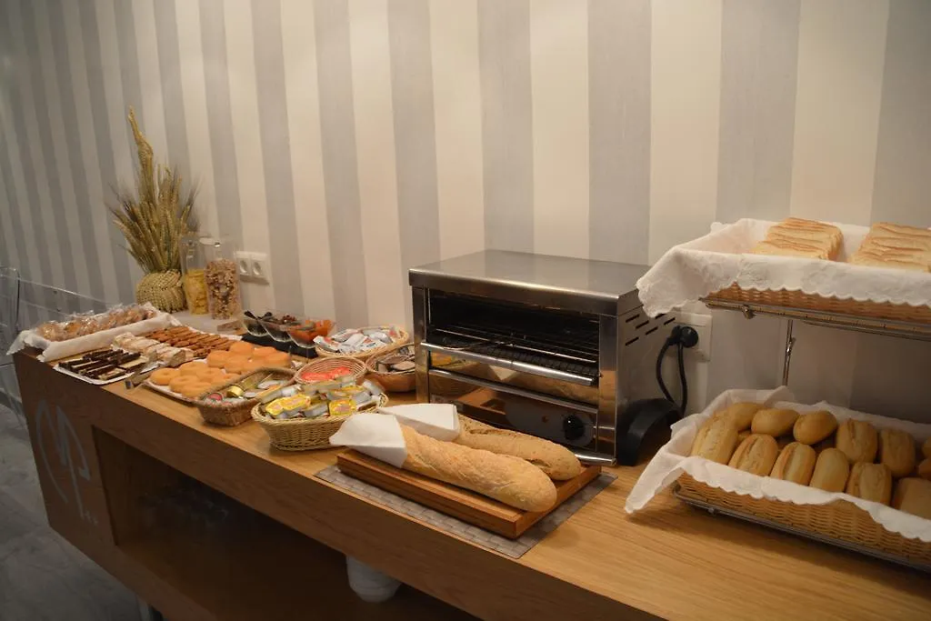 Mena Plaza Otel Nerja 2*,